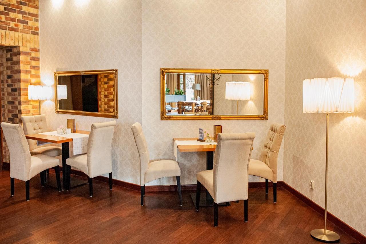 Hotel Spichlerz Lubawa Экстерьер фото