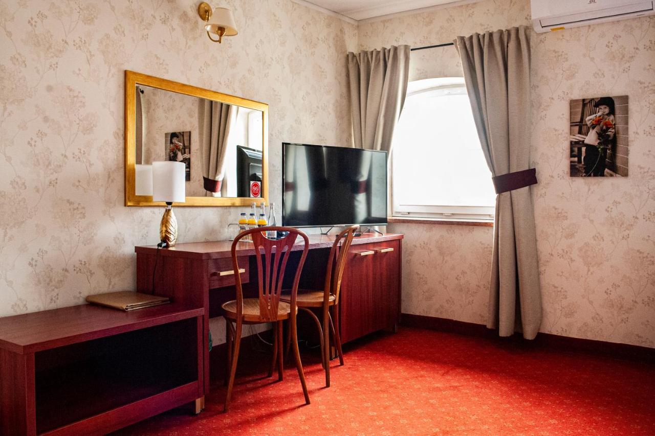 Hotel Spichlerz Lubawa Экстерьер фото