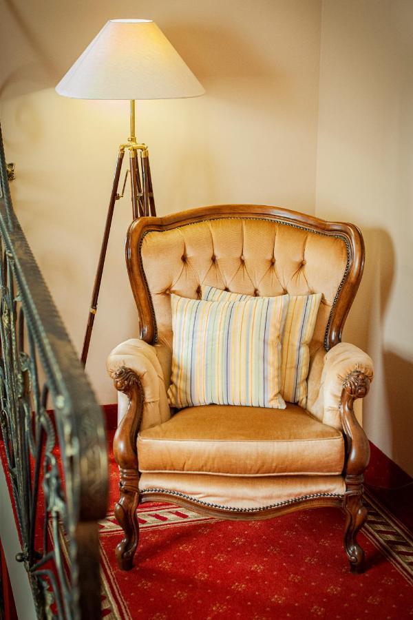 Hotel Spichlerz Lubawa Экстерьер фото